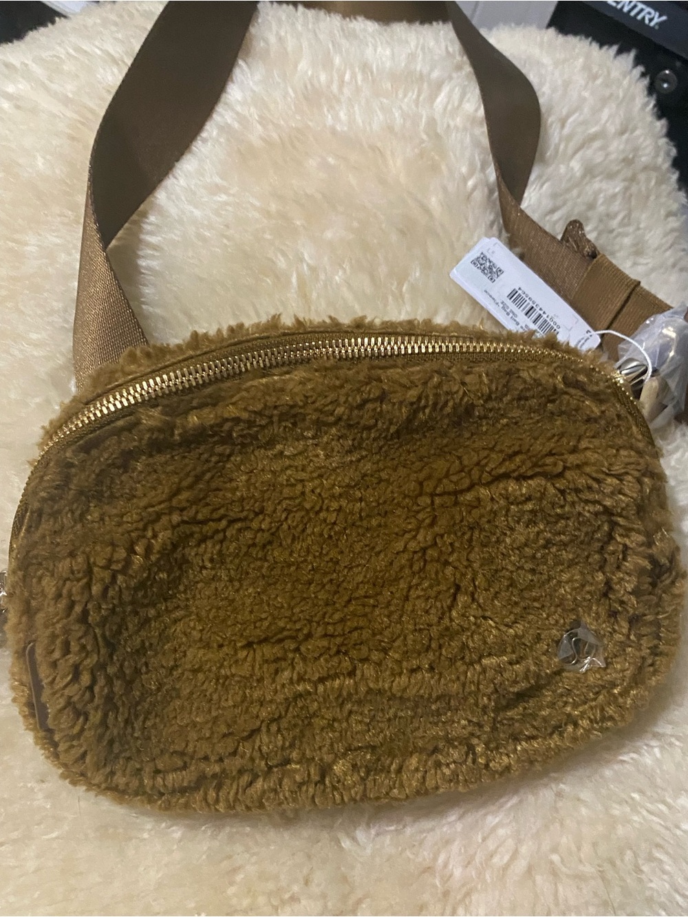 Lululemon Everywhere Belt Bag Fleece Brown Gold Hardware NWT One Size
